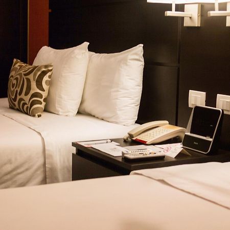 Hotel El Gran Marques Трухильо Экстерьер фото