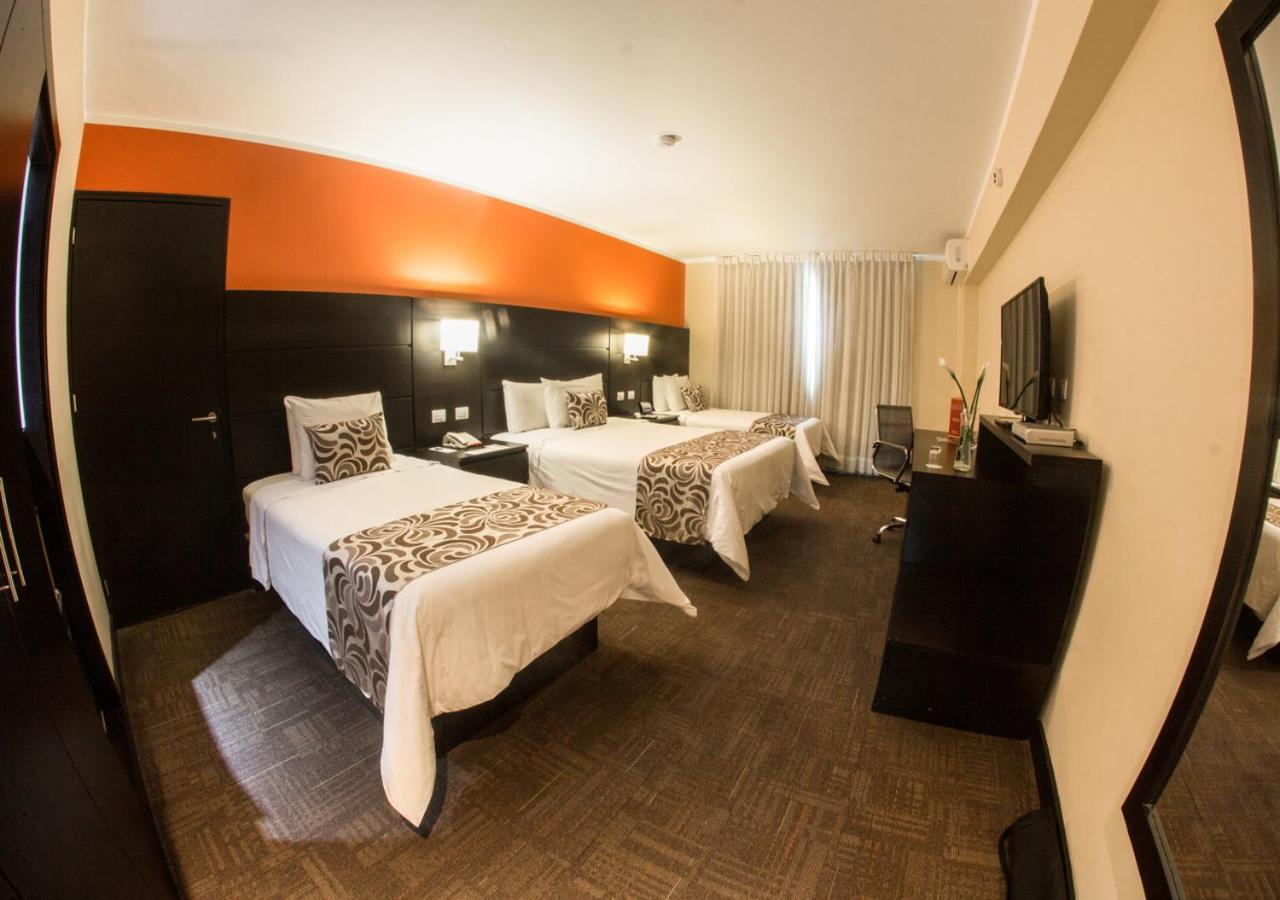 Hotel El Gran Marques Трухильо Экстерьер фото